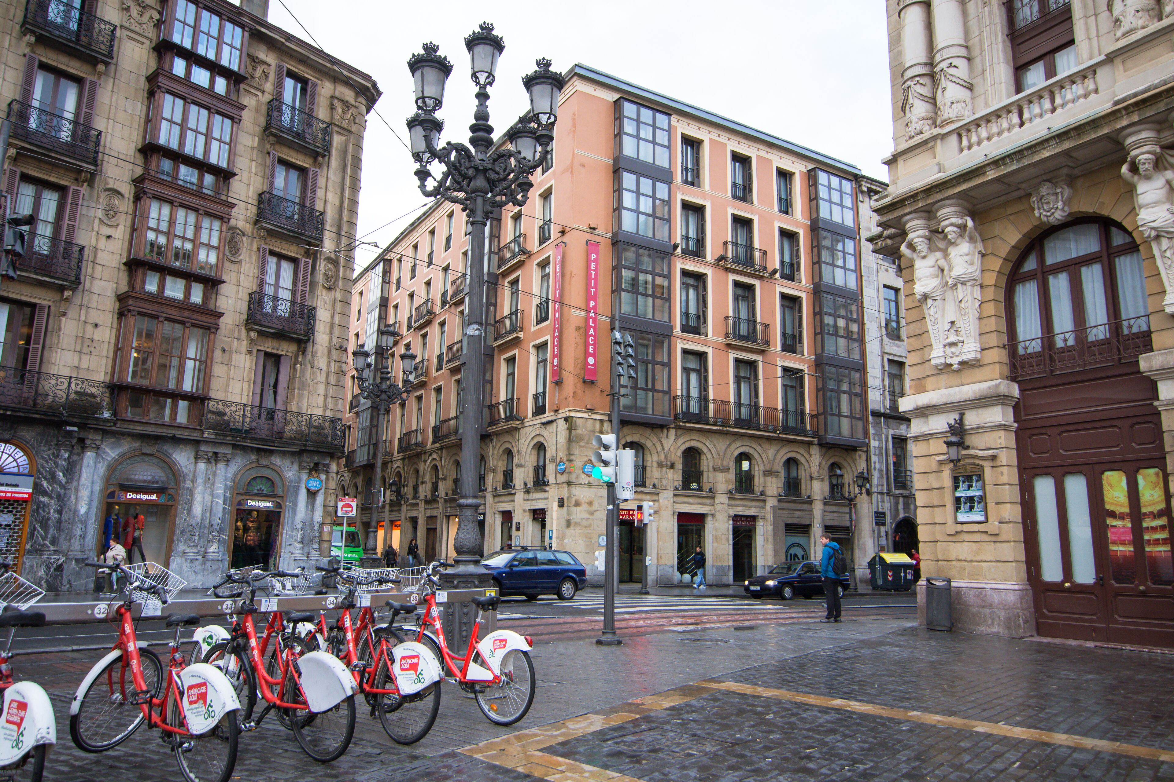Petit Palace Arana