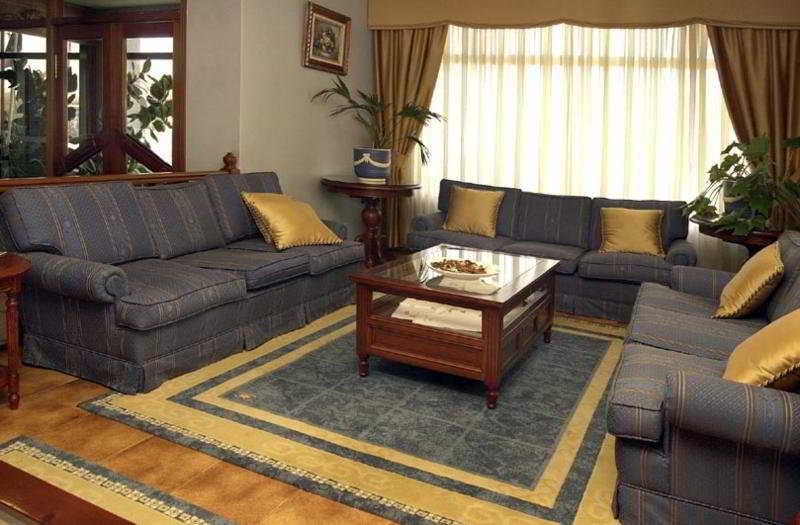 Hotel Alda Bueumar