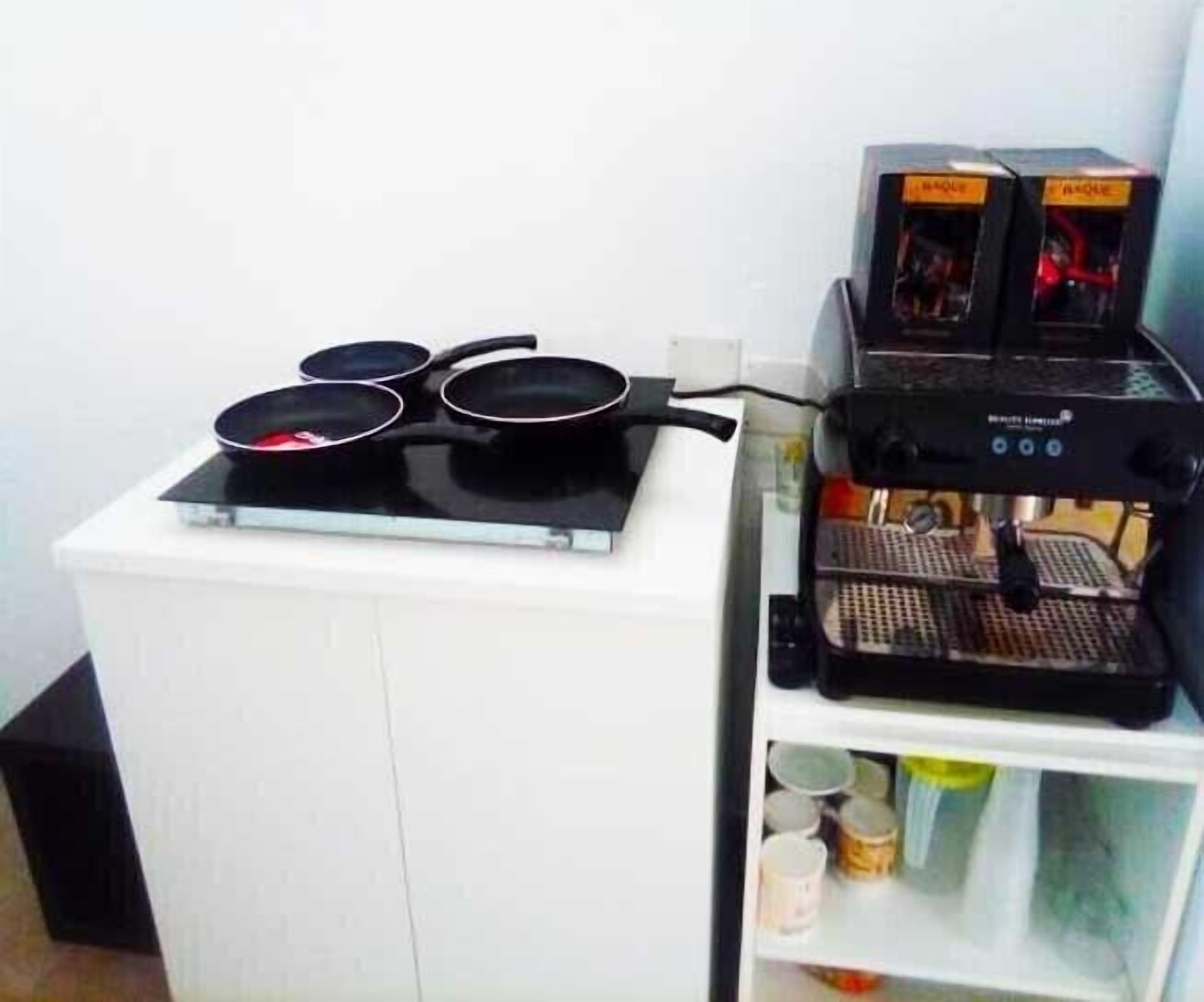 Escuela de Surf y Hostel Baldaio