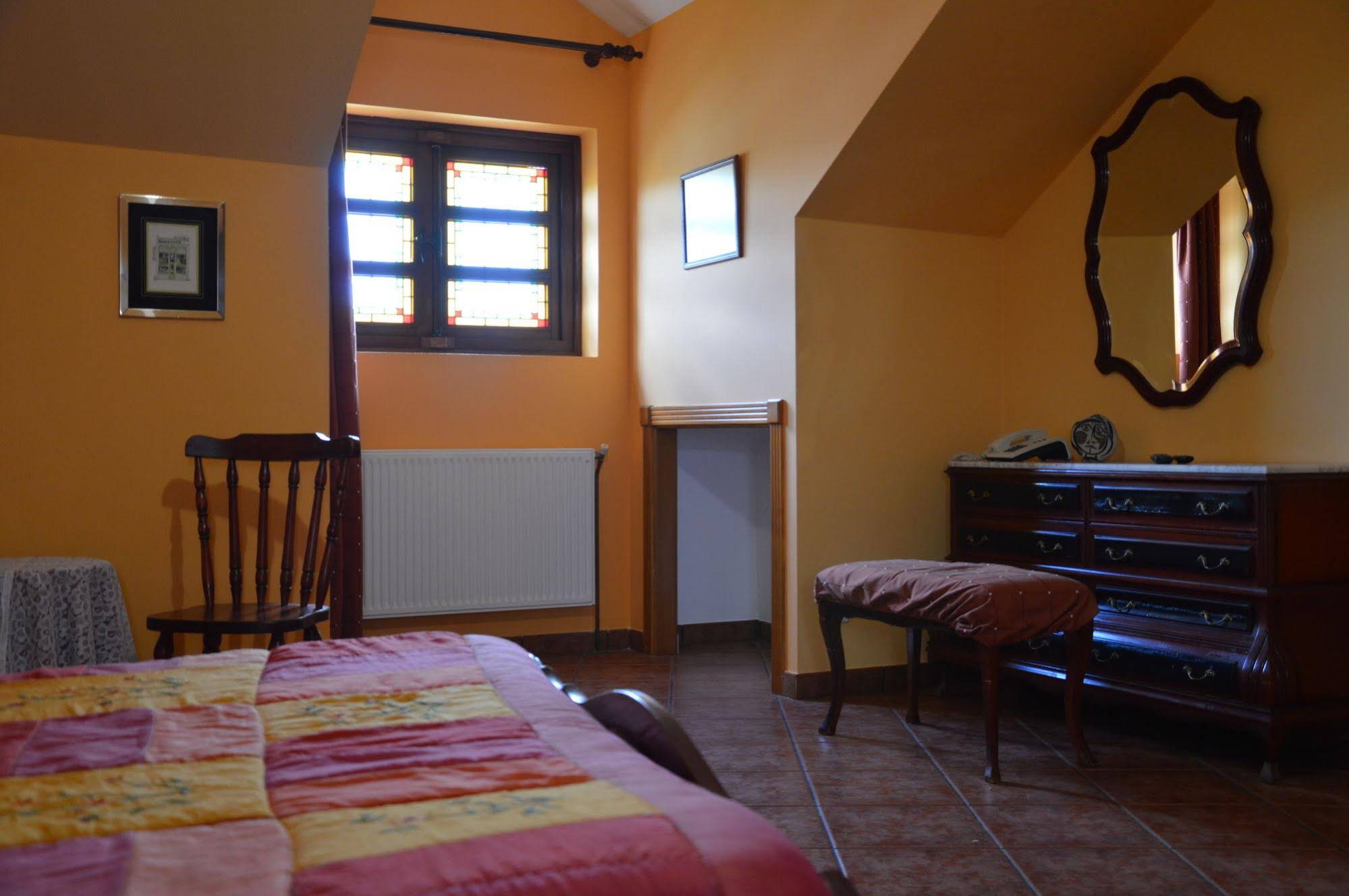 Hotel Rural Mar de Queo 2