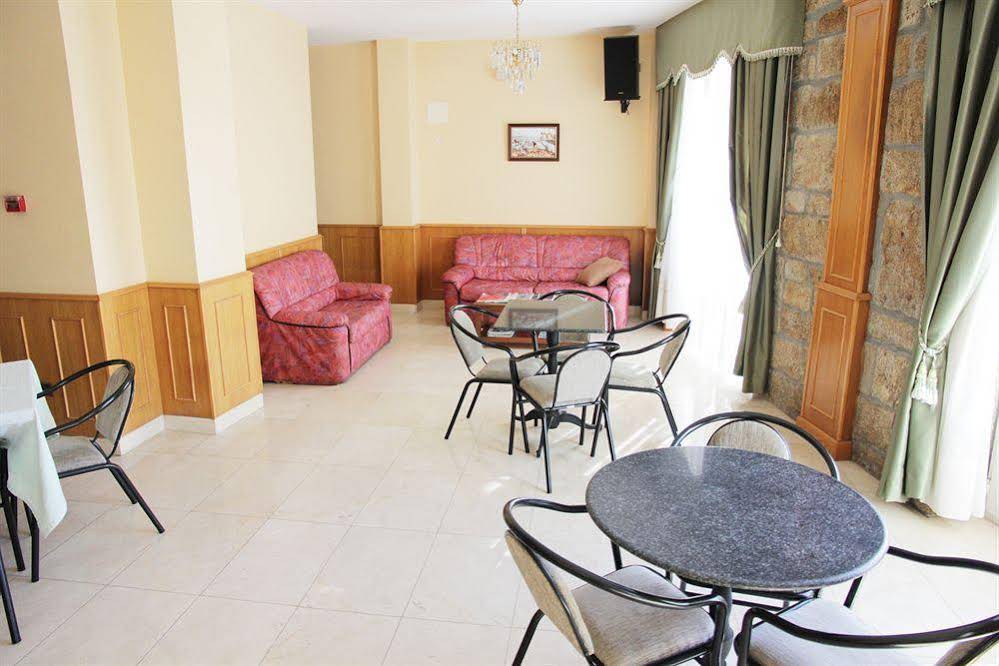 Hotel Restaurante Larry