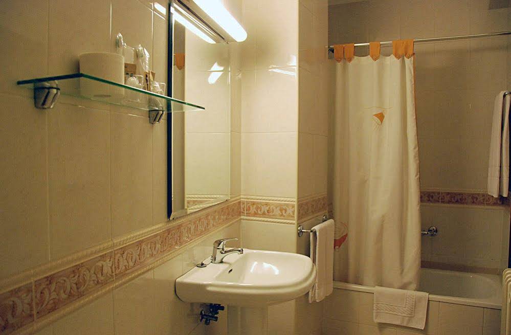 Hotel América