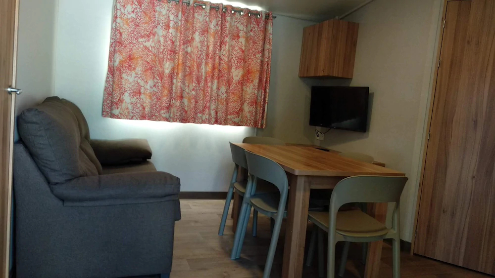 Camping Playa De Troenzo