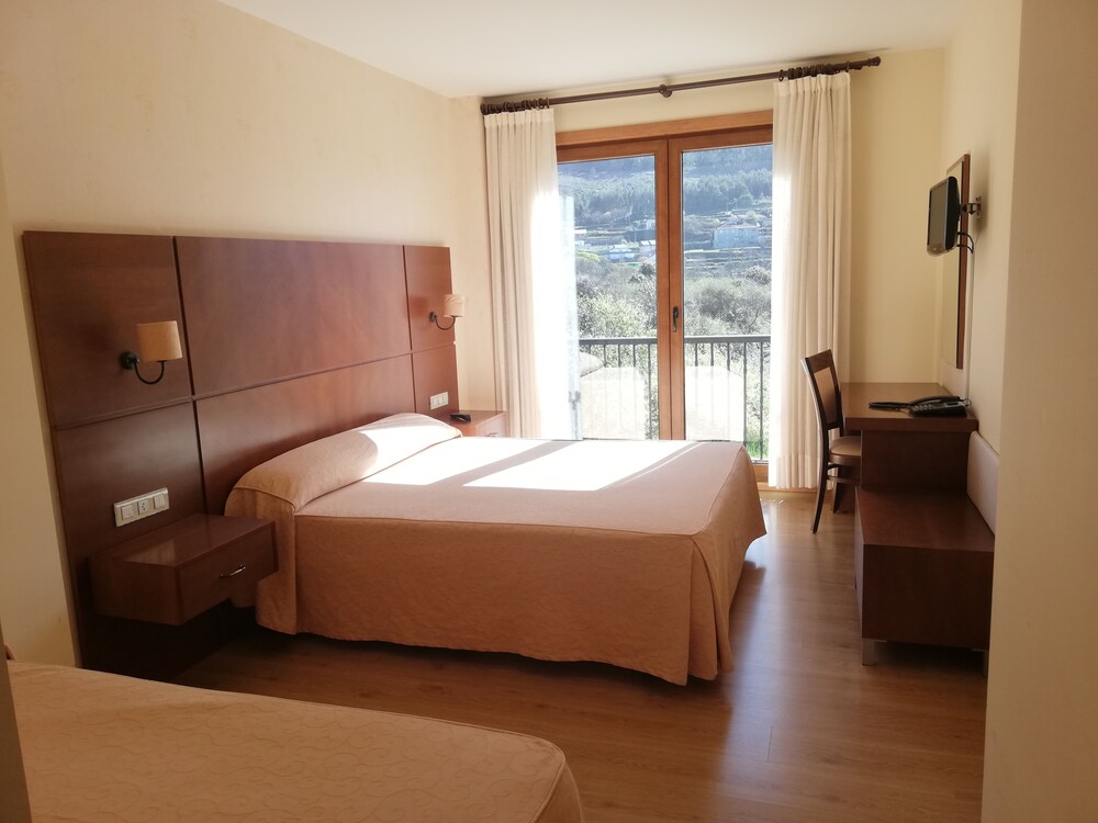 Hotel A Raiña