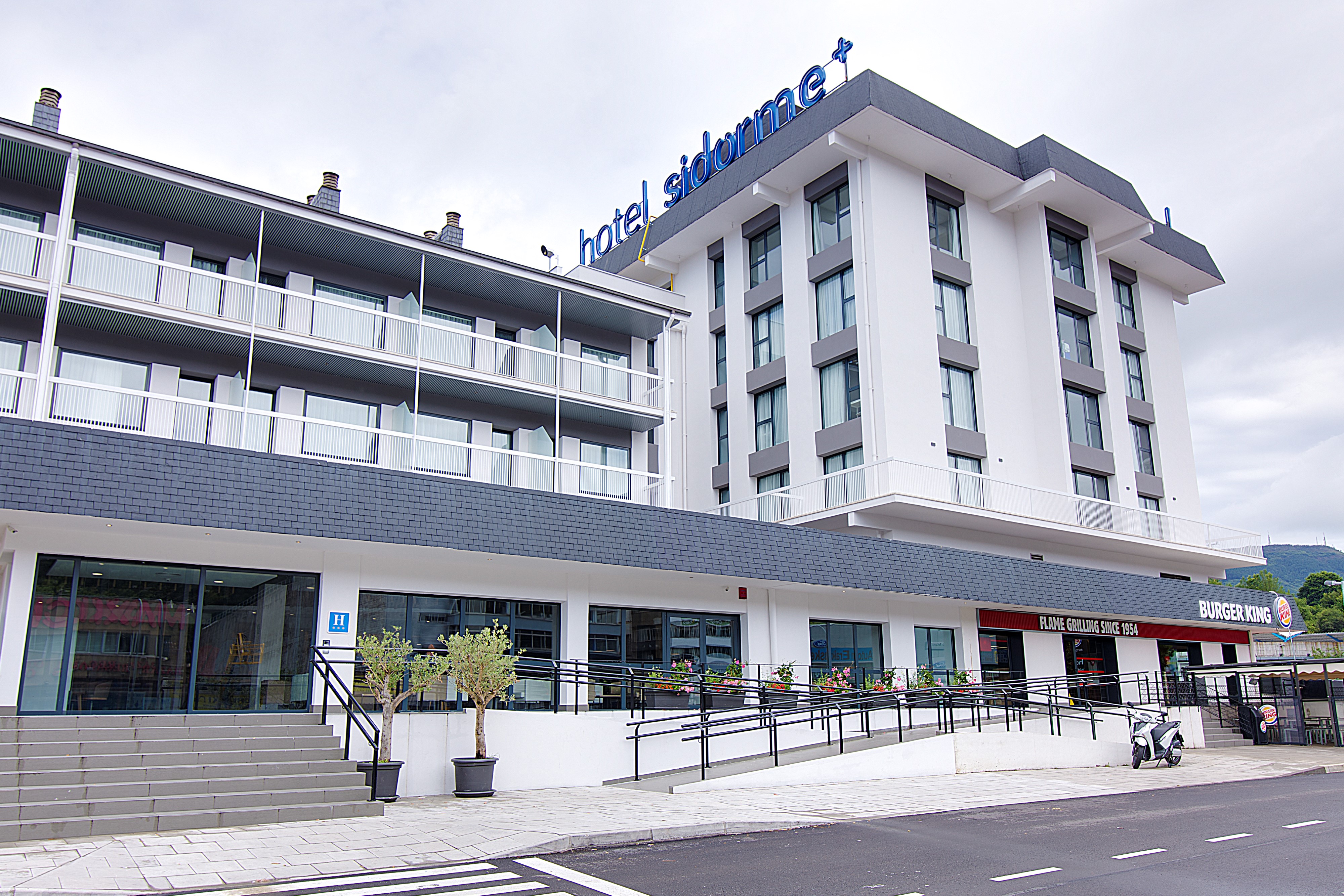 B&B Hotel Donostia San Sebastián Aeropuerto