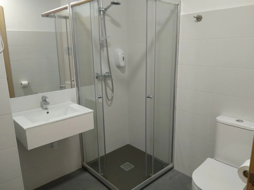 Albergue & Rooms Murgadan