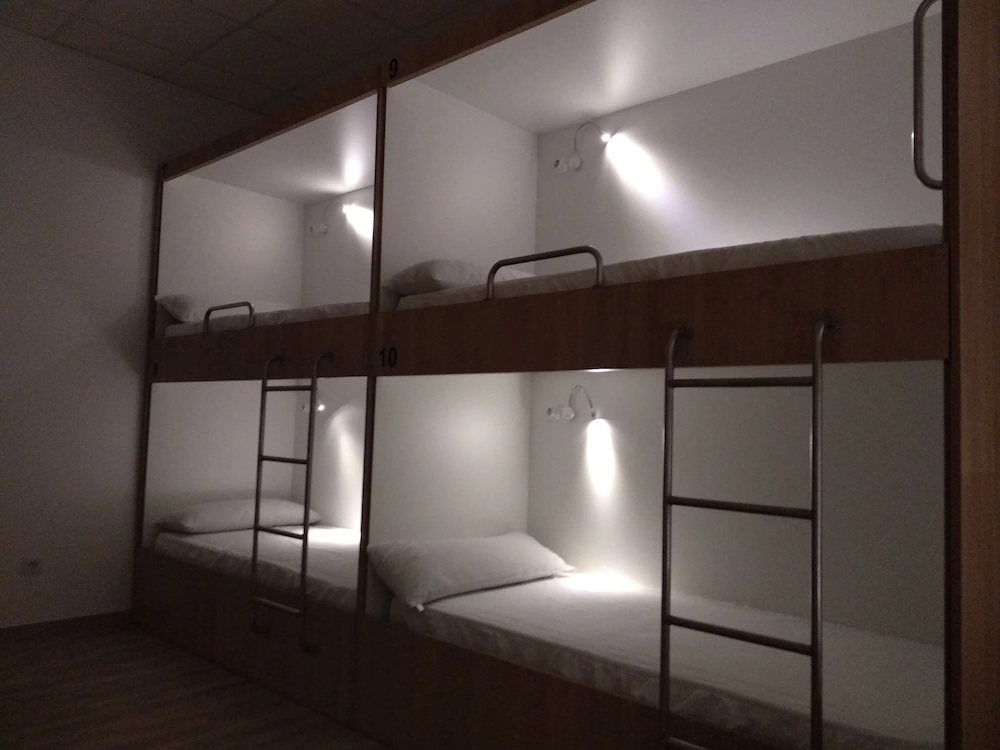 Albergue & Rooms Murgadan