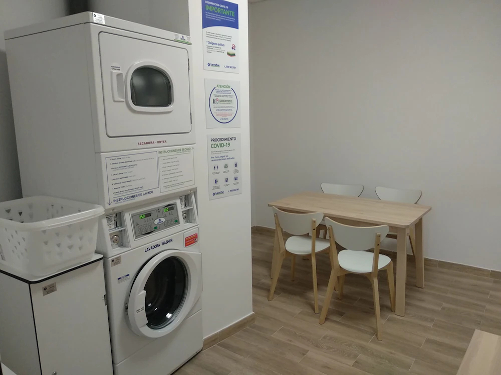 Albergue & Rooms Murgadan