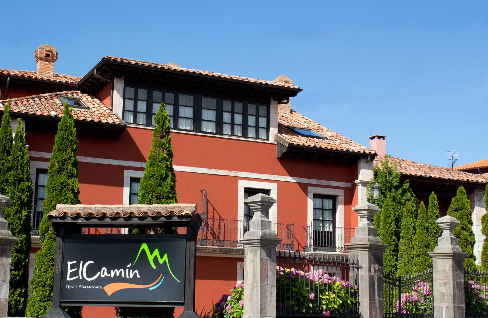 Hotel Camín