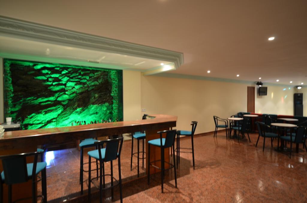 Altariño Hotel