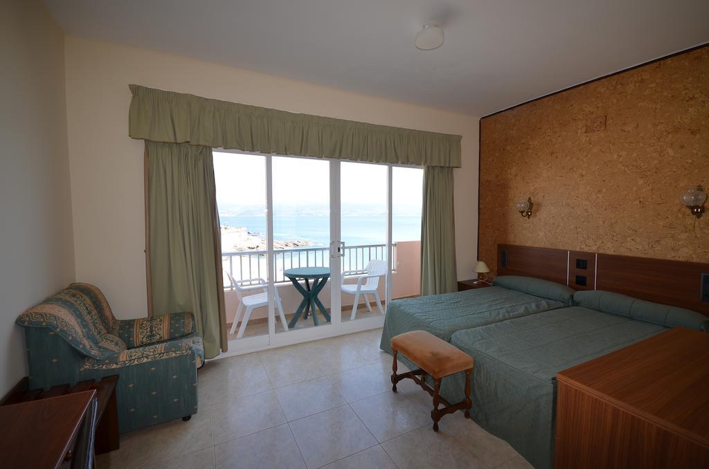Altariño Hotel