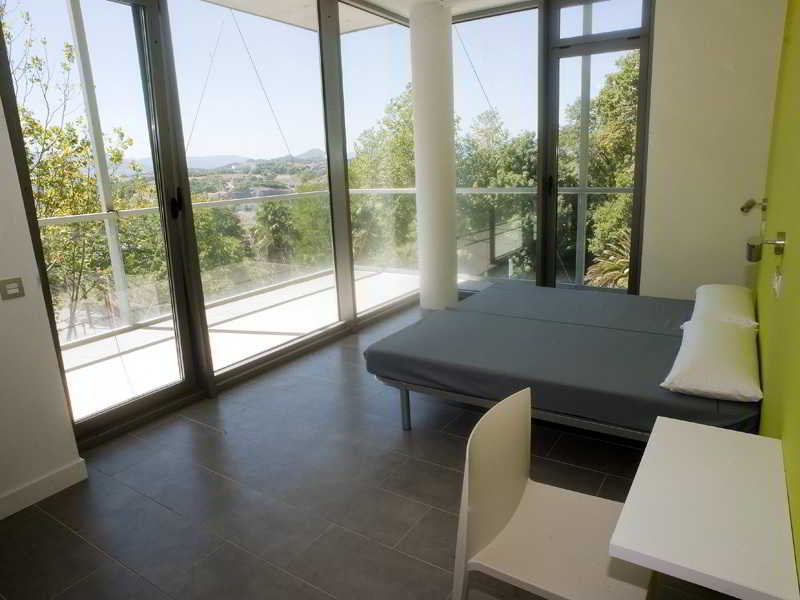 Green Nest Hostel Uba Aterpetxea