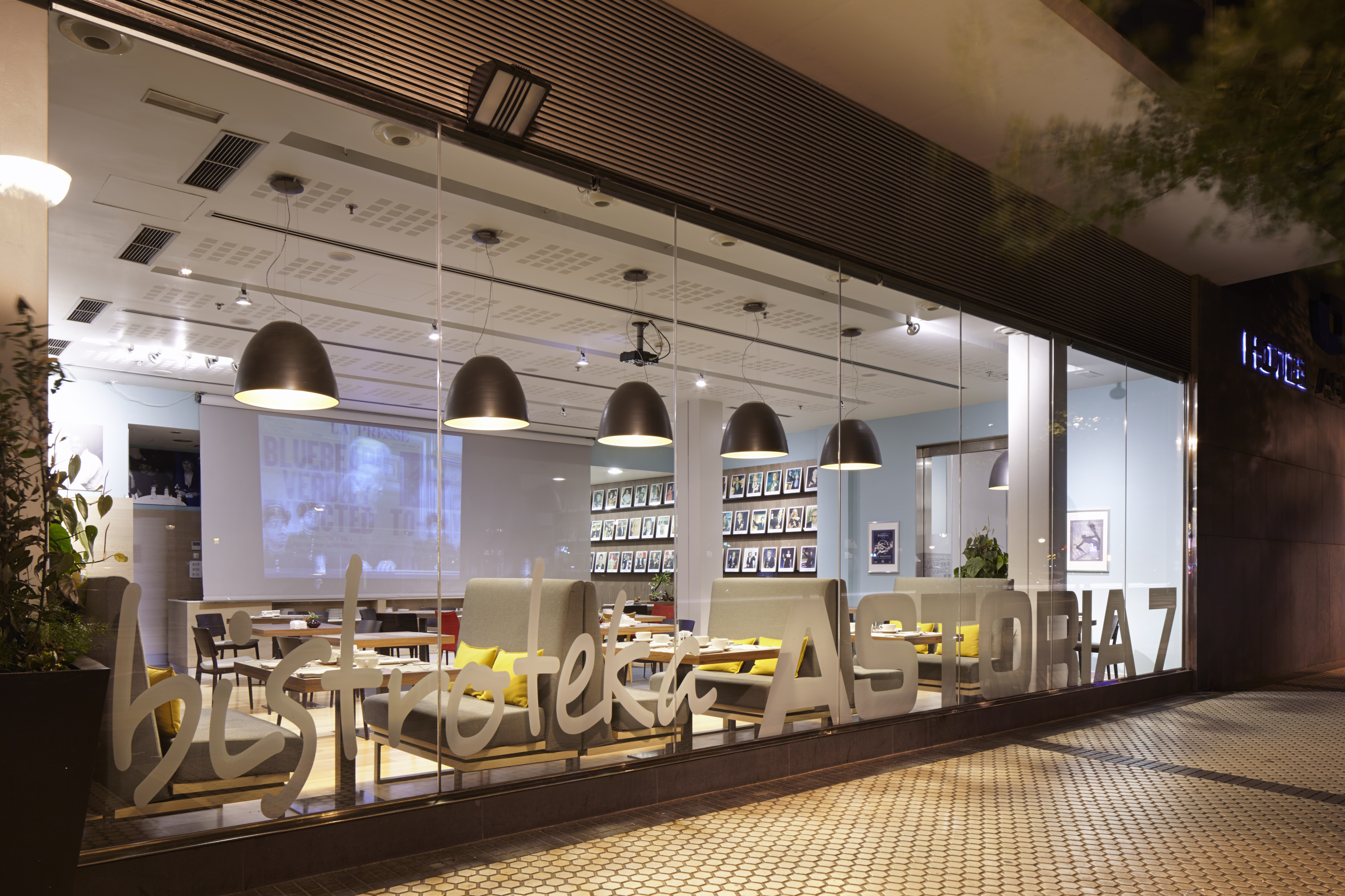 Hotel Zinema7