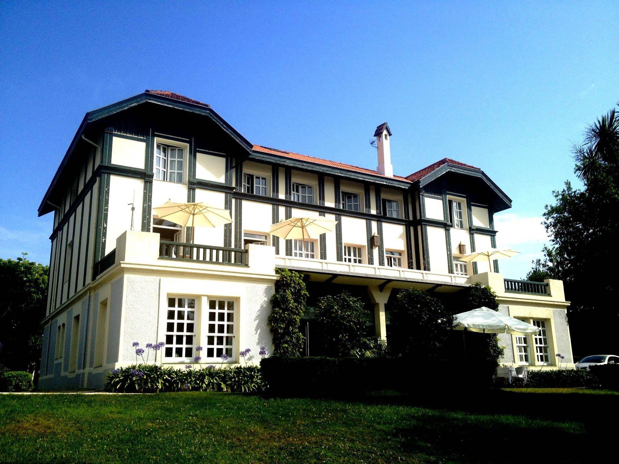 Escuela Las Carolinas