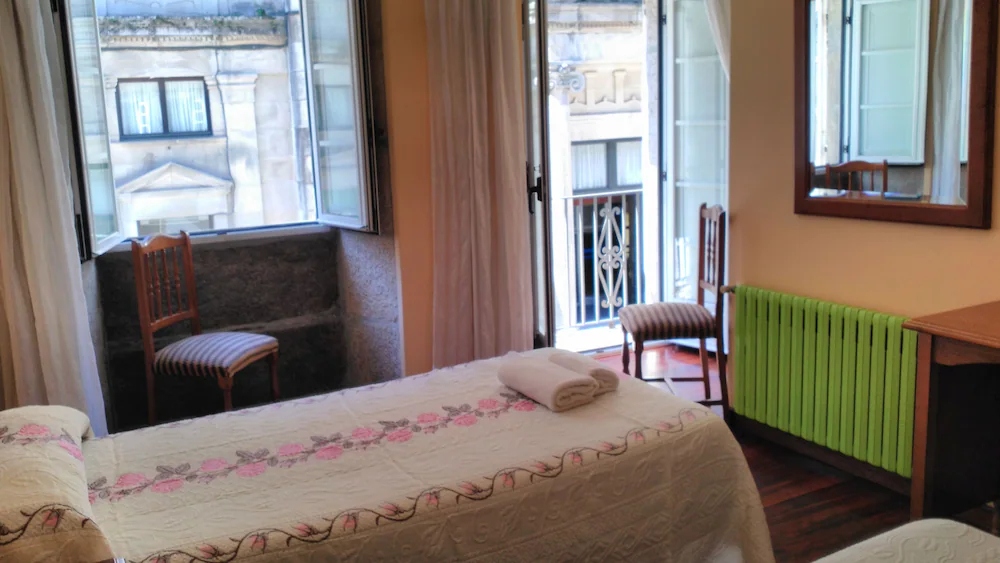 Hostal Pico Sacro I