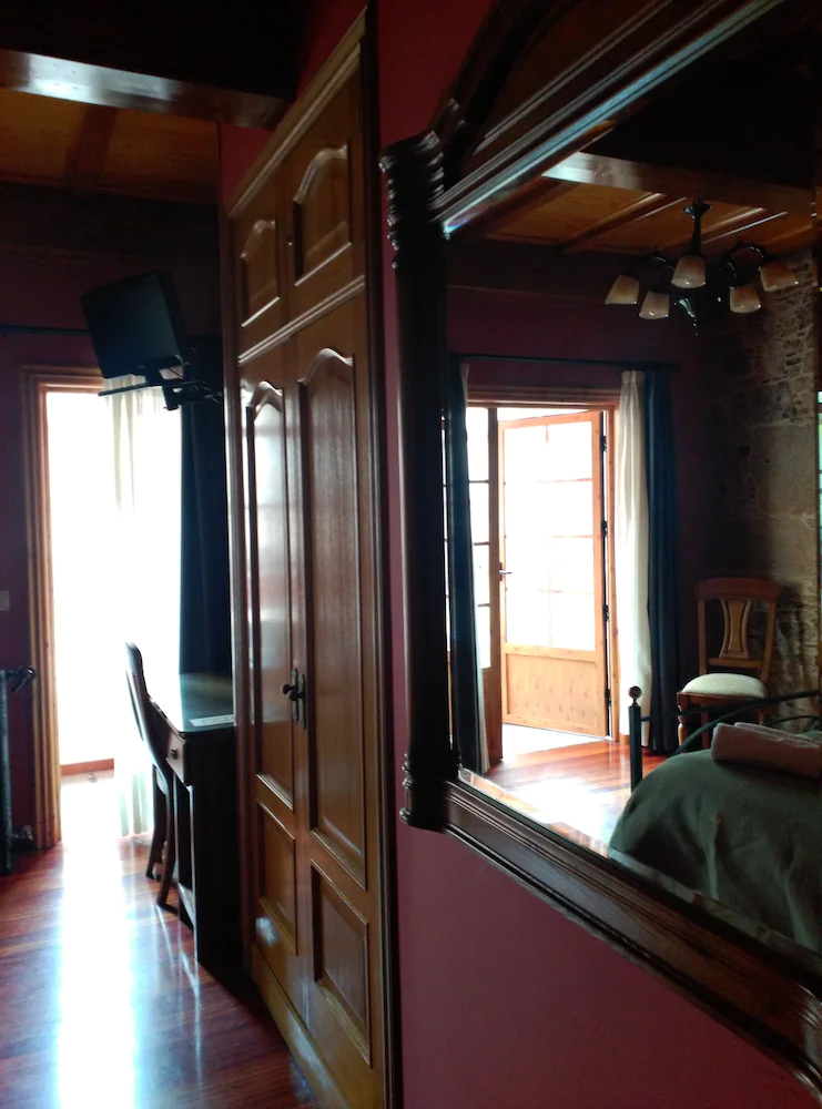 Hotel Pico Sacro II