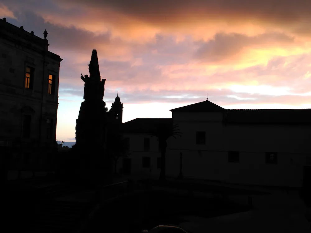 Hotel Pico Sacro II