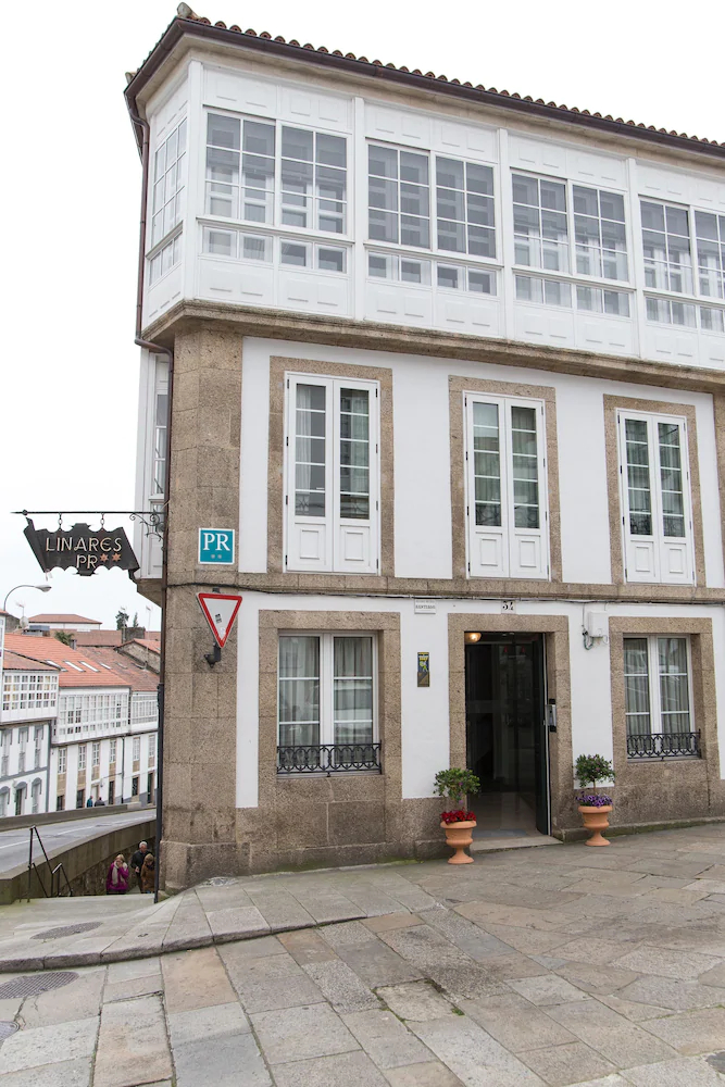 Linares Rooms