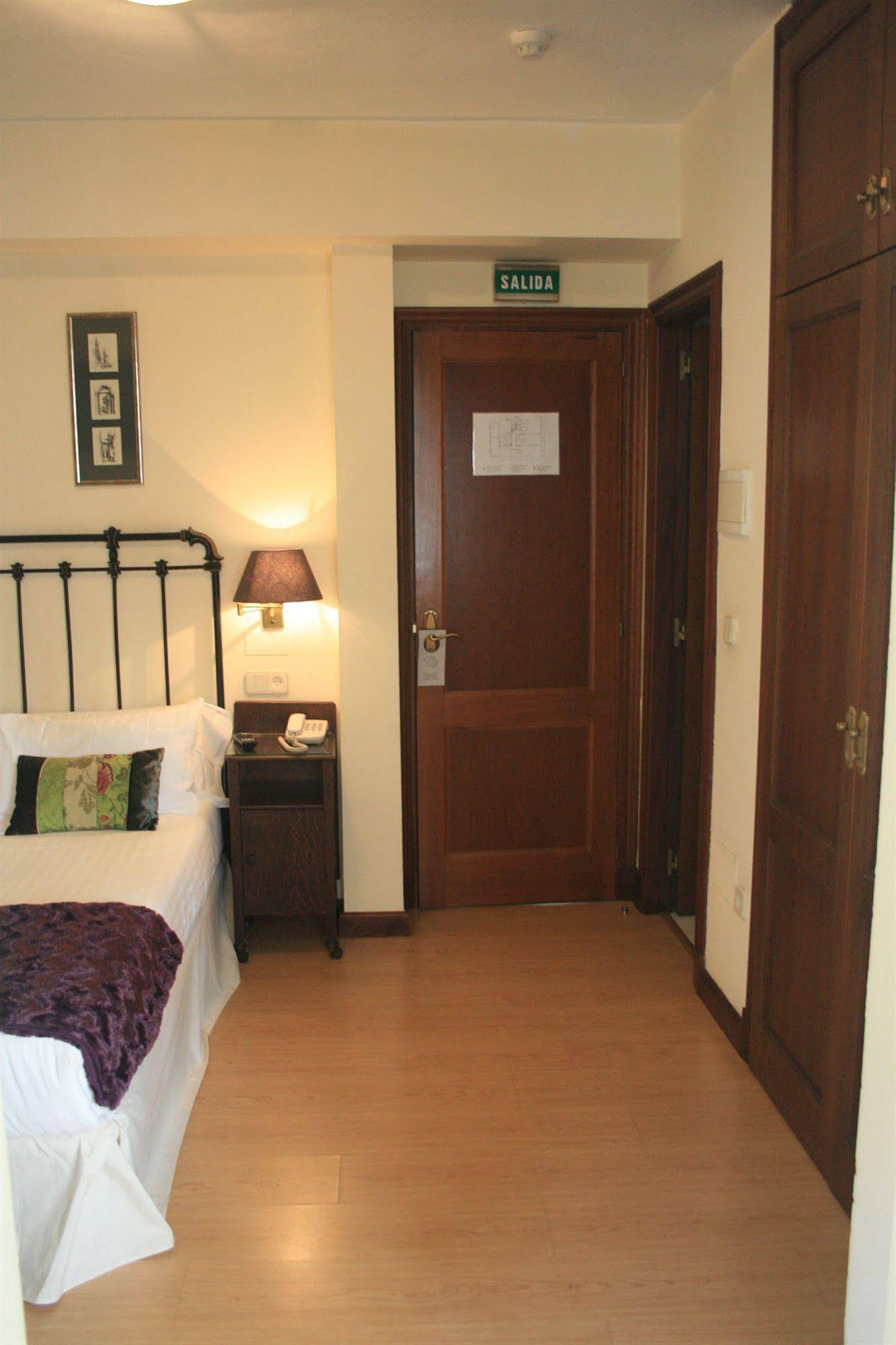 Hotel Real