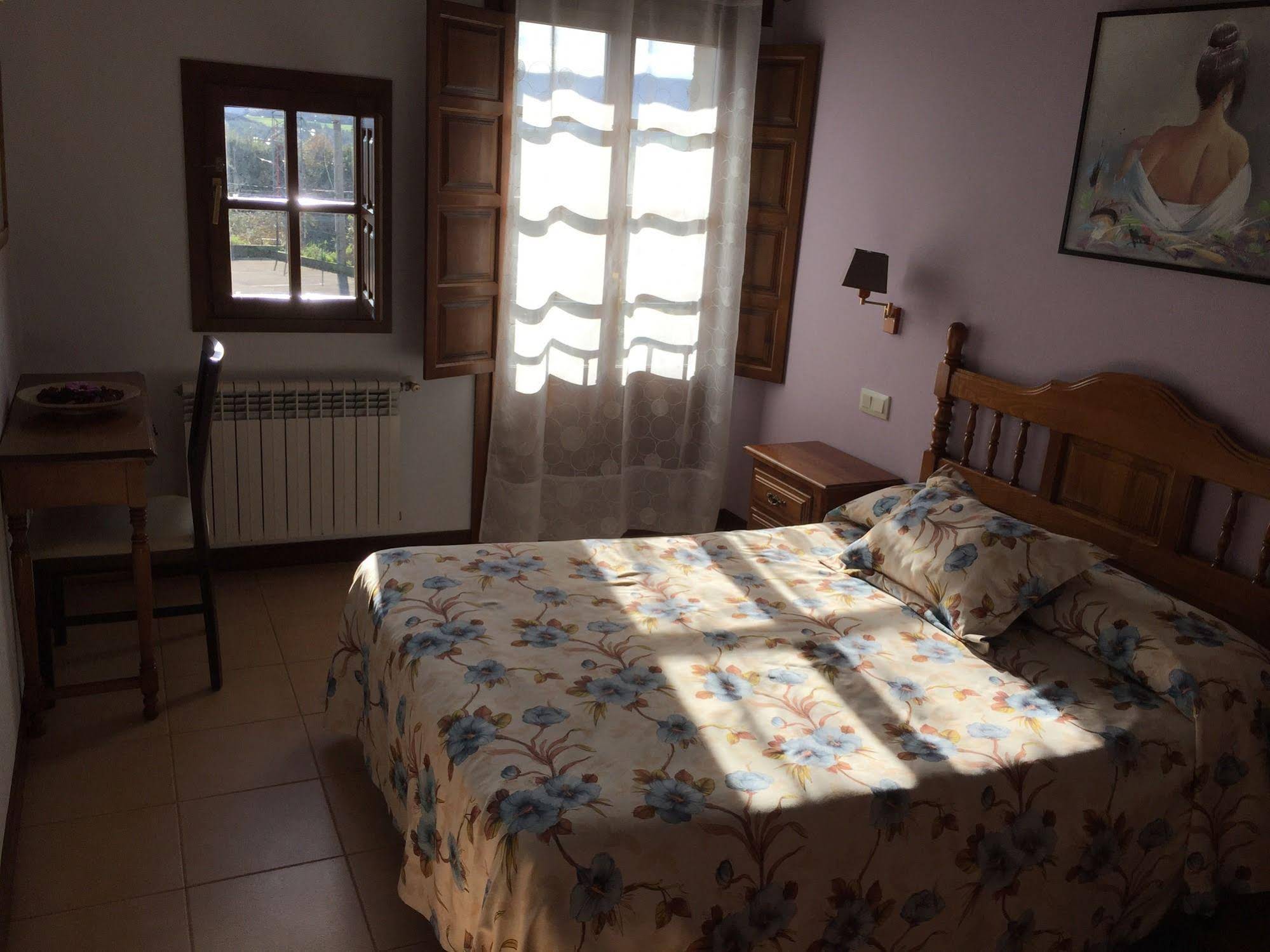 Apartamentos El Cardeo