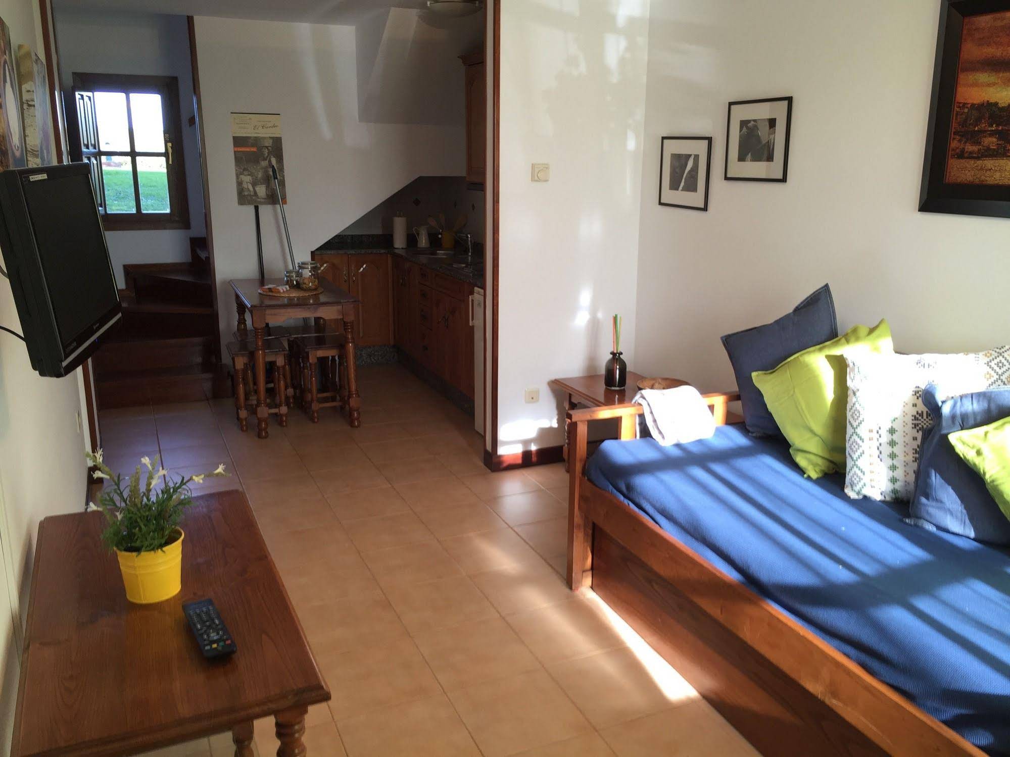 Apartamentos El Cardeo