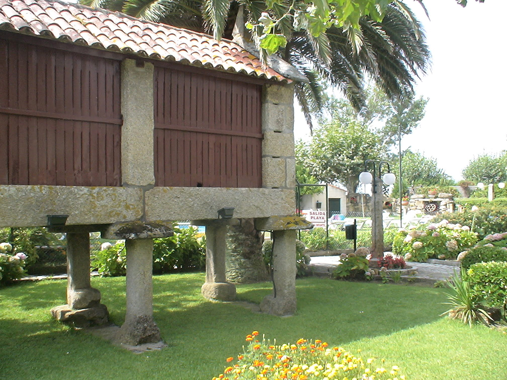 Apartamentos Revo Salinas 3000