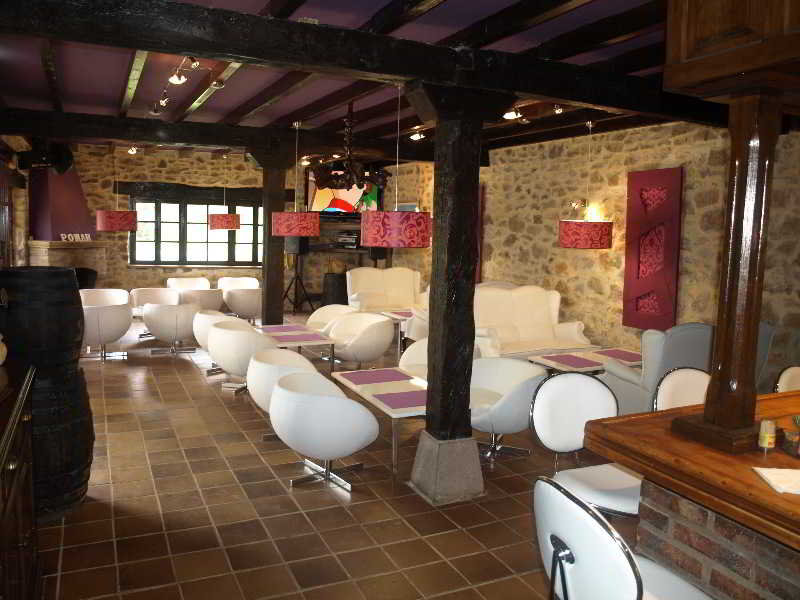 El Pomar Hosteria