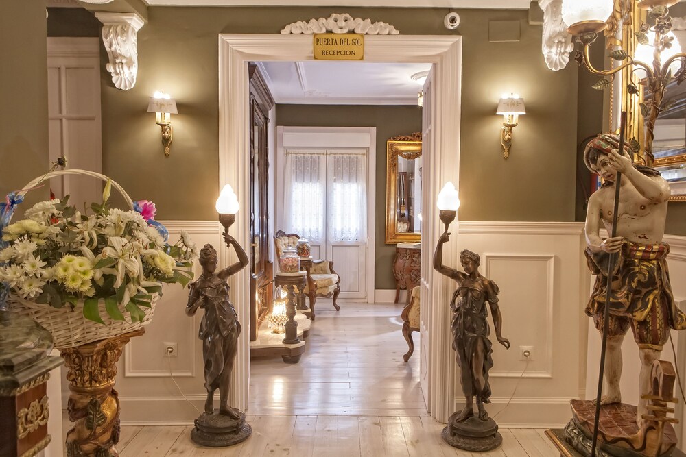 Hostal Puerta del Sol