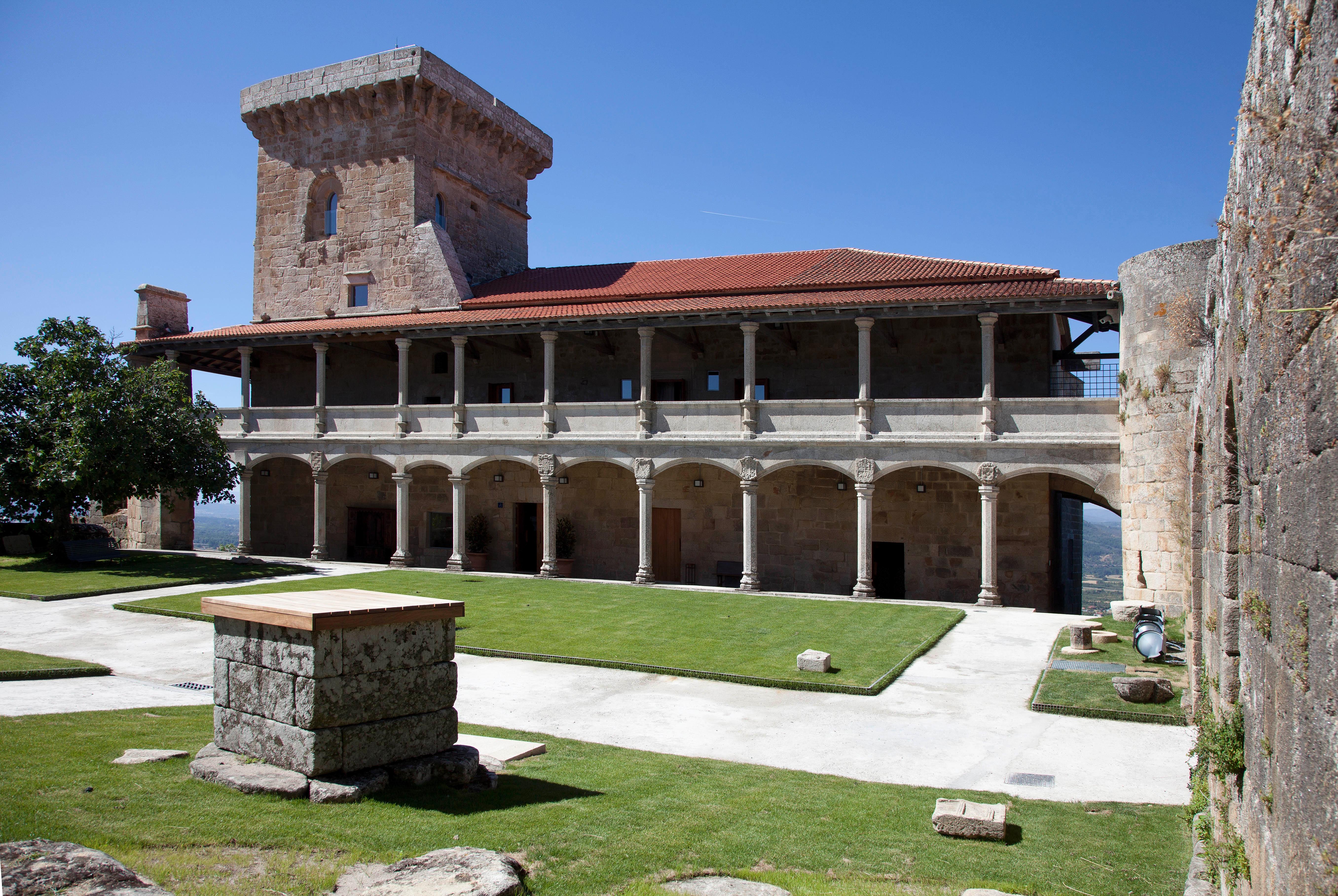 Parador Castillo de Monterrei