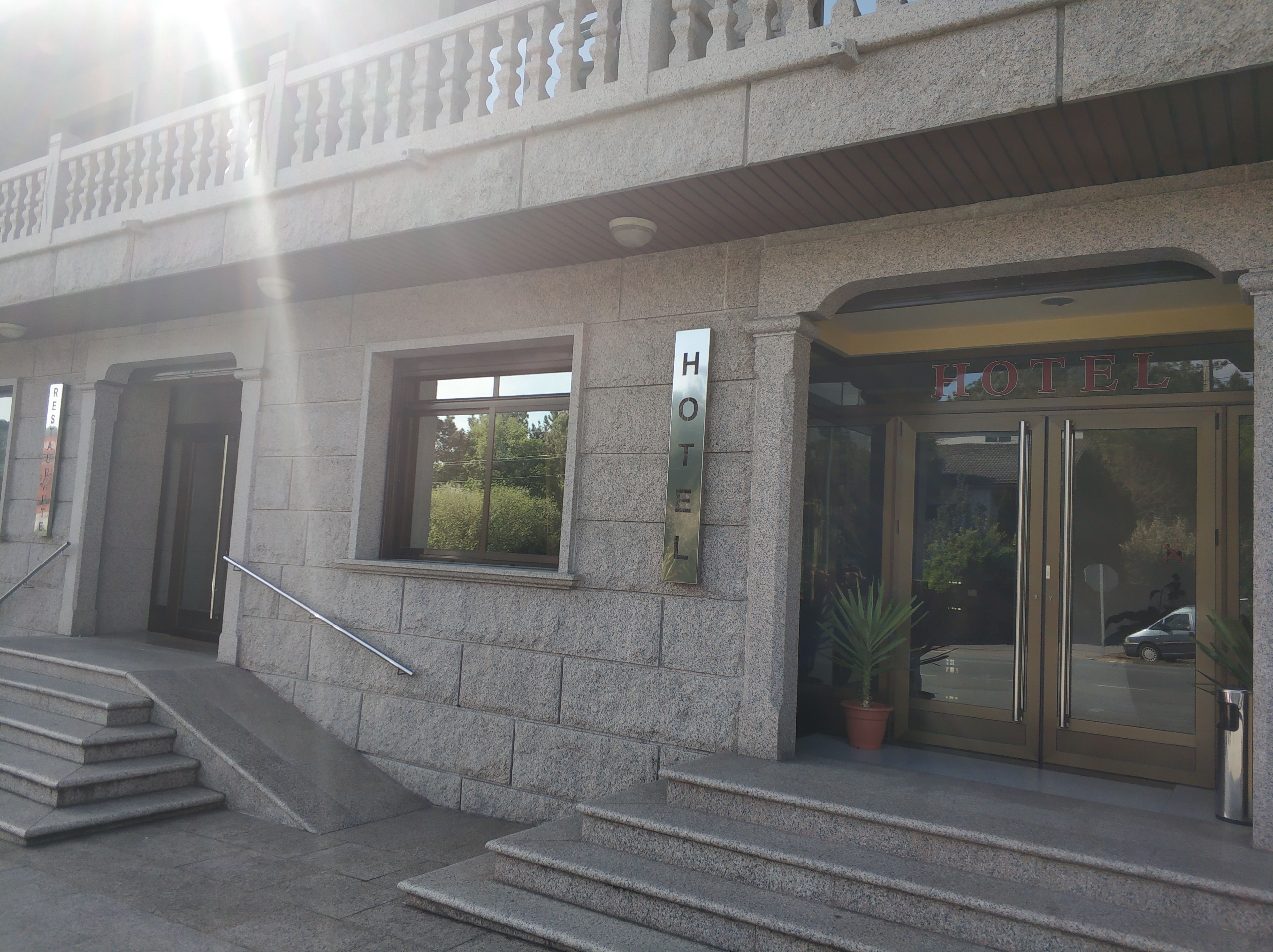 Hotel Avion