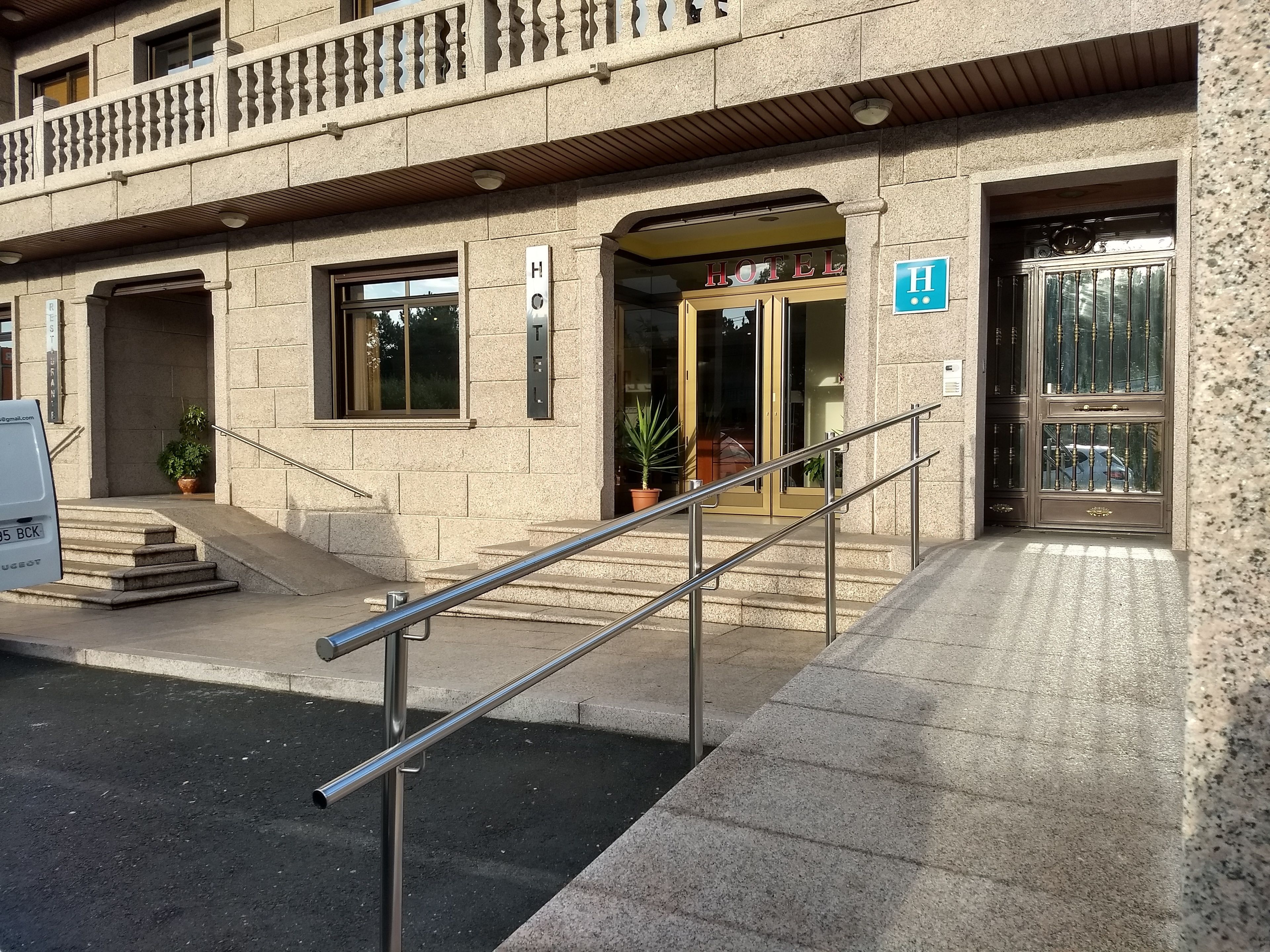 Hotel Avion