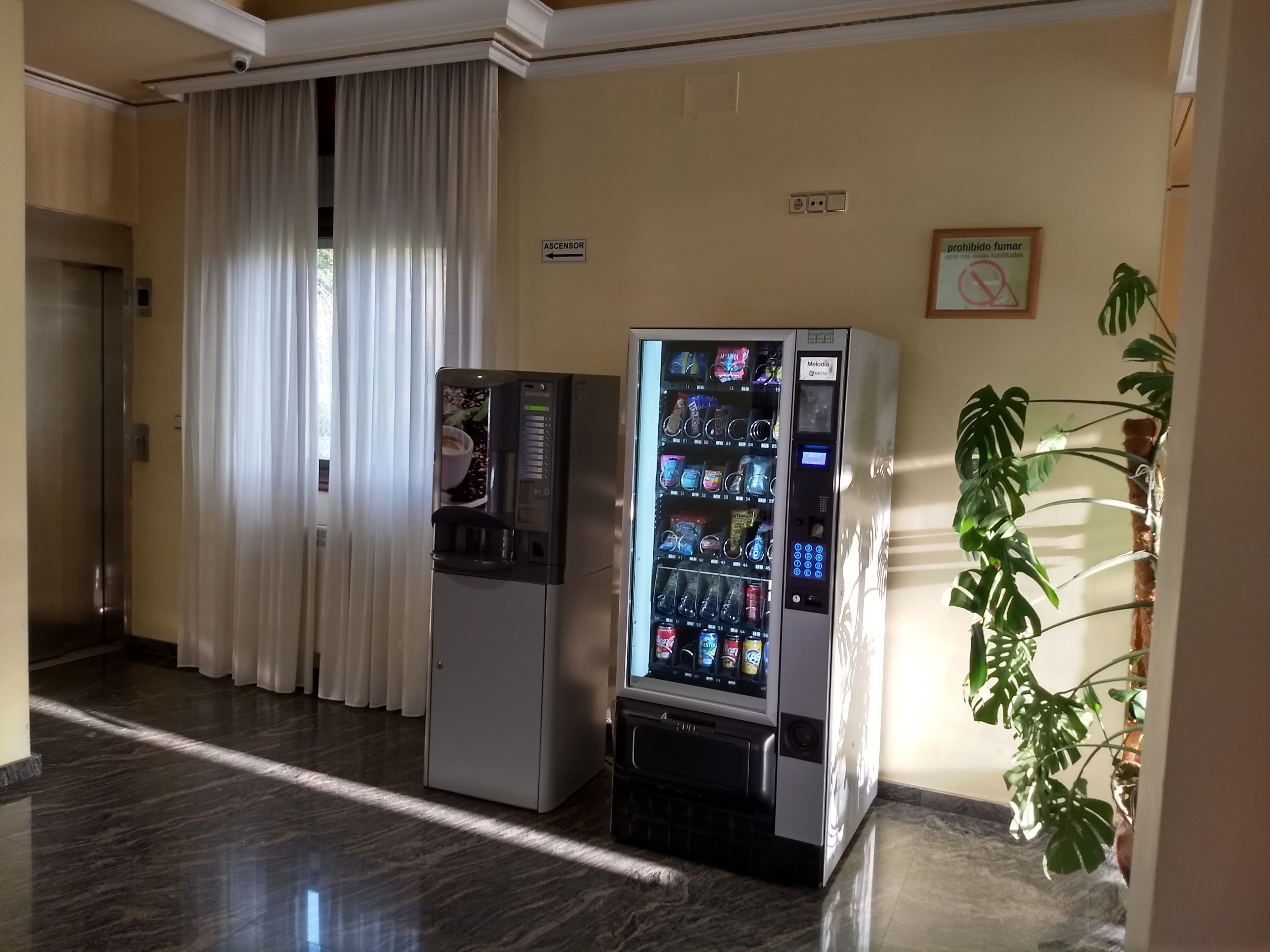Hotel Avion