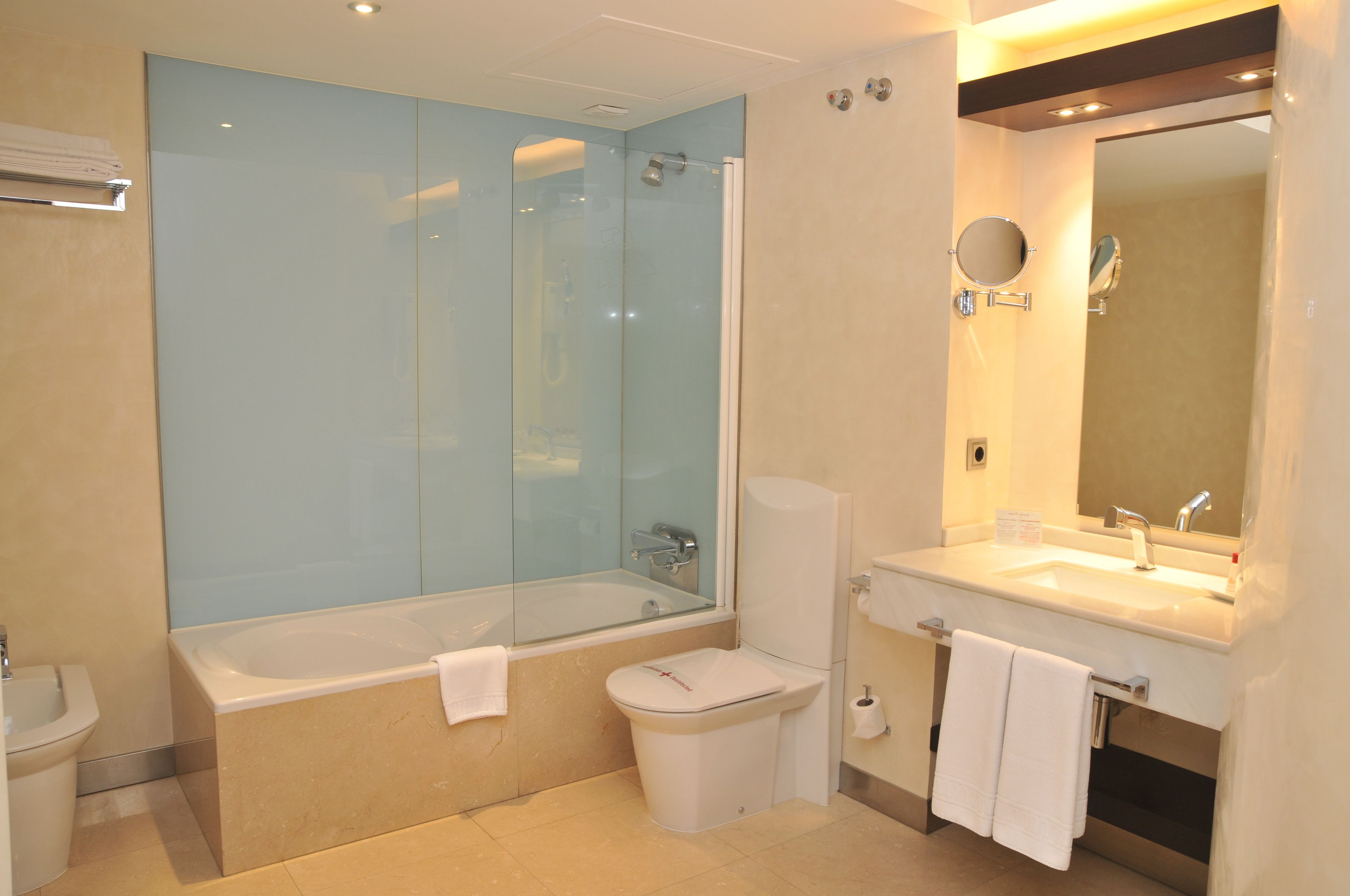 Maroa Hotel