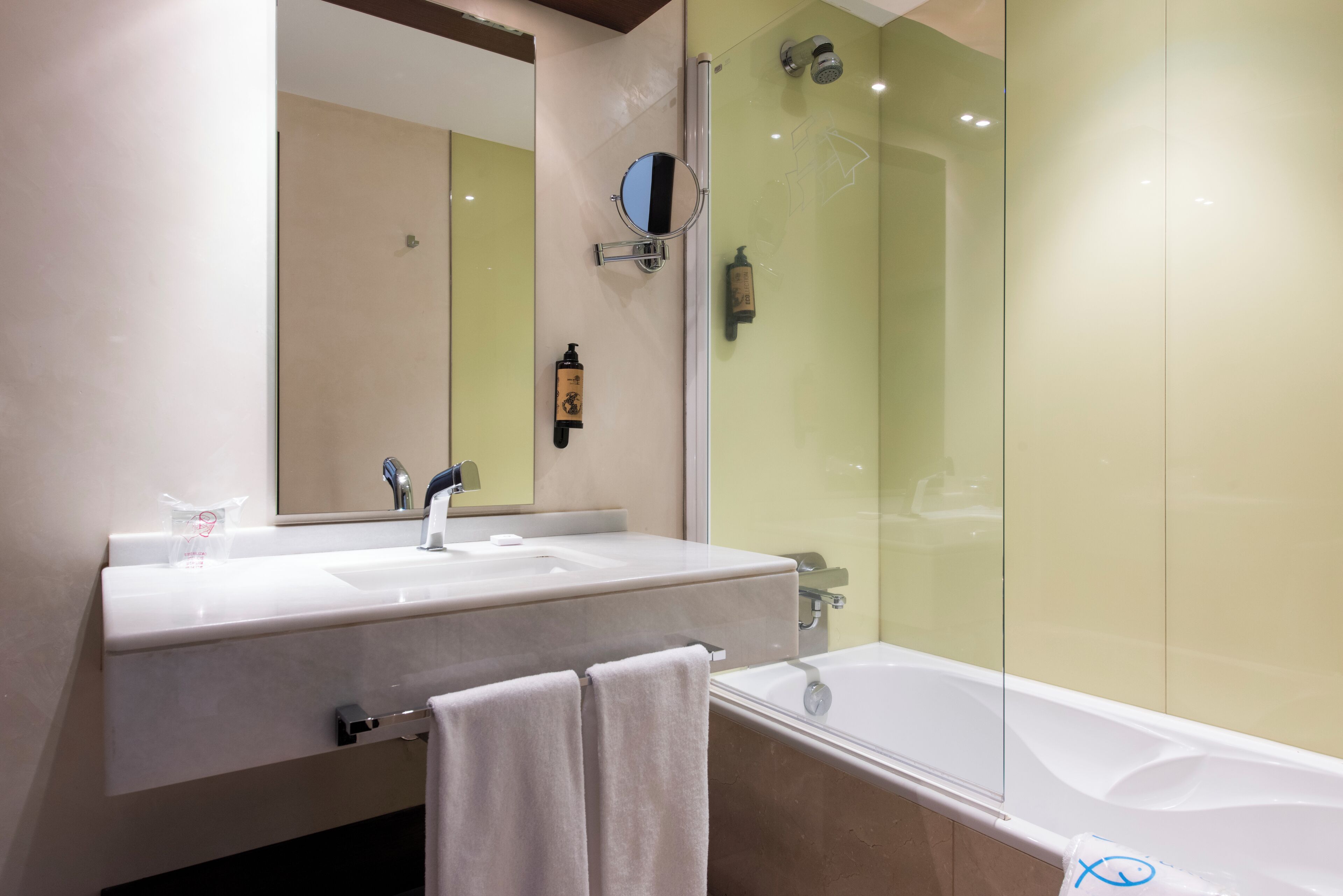 Maroa Hotel