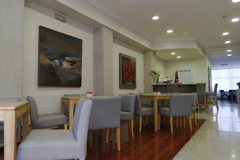 Vigo Plaza