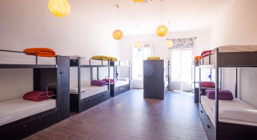 360 Hostel Barcelona Arts&Culture