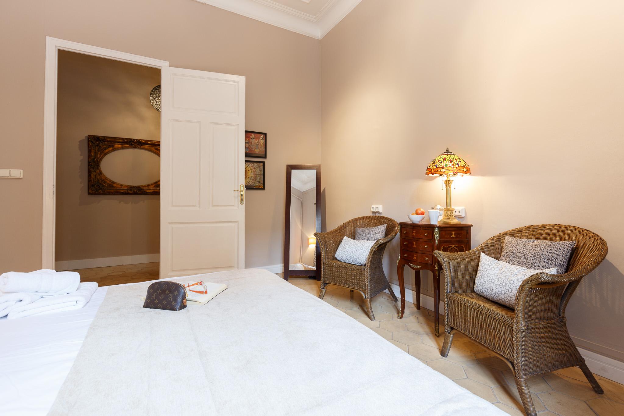 AinB Bed & Breakfast Via Laietana