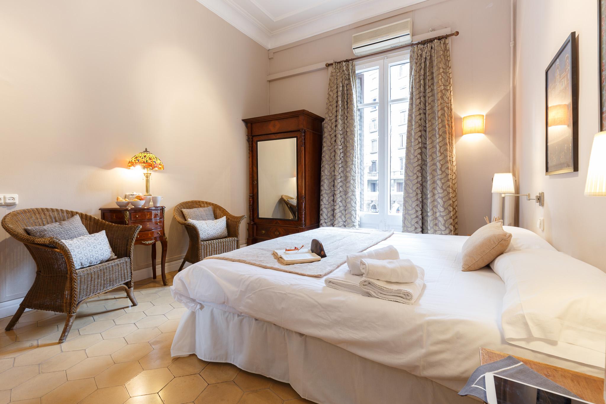 AinB Bed & Breakfast Via Laietana