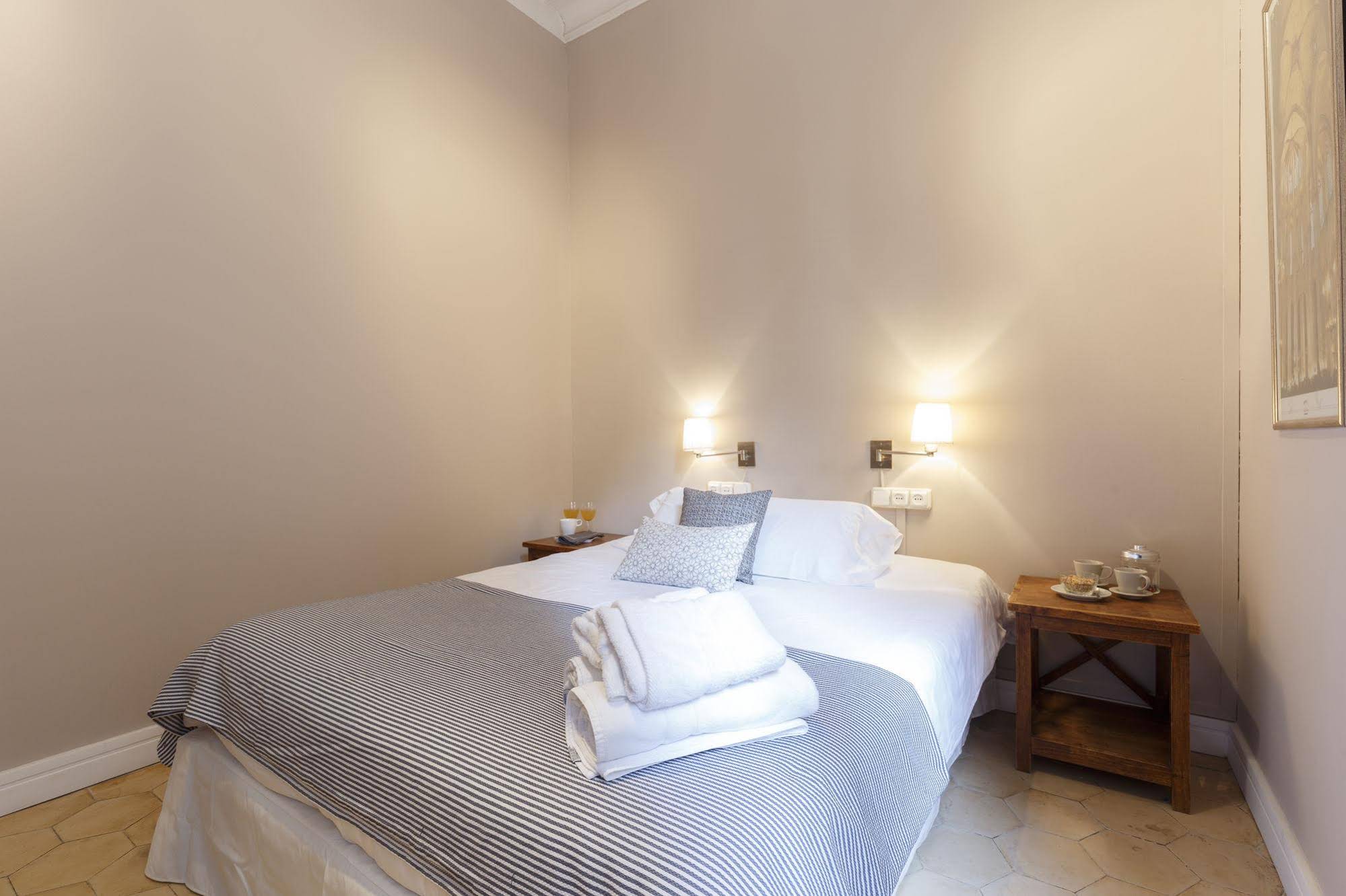 AinB Bed & Breakfast Via Laietana
