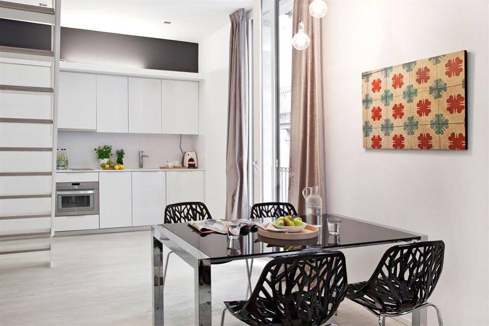 AinB Gothic Cathedral Apartments