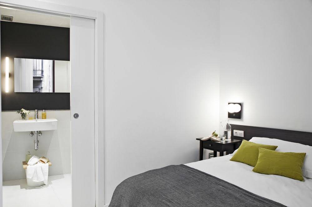 AinB Gothic Cathedral Apartments