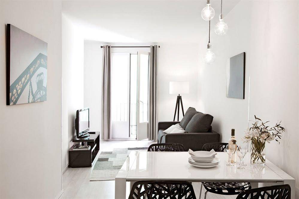 AinB Gothic Cathedral Apartments