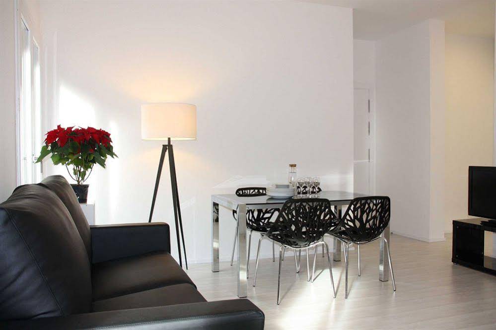 AinB Gothic Cathedral Apartments