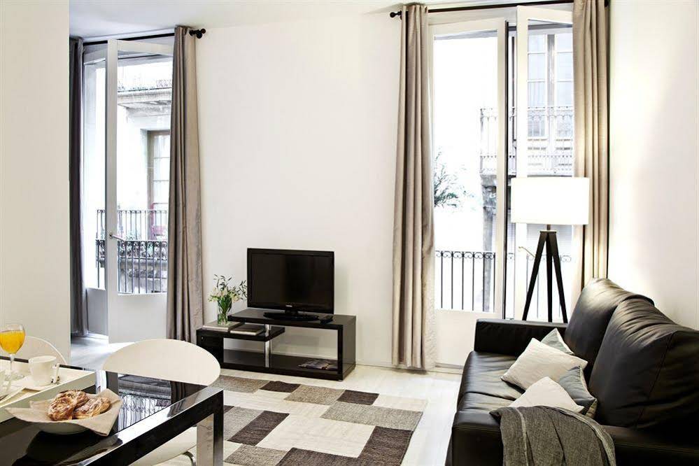 AinB Gothic Cathedral Apartments