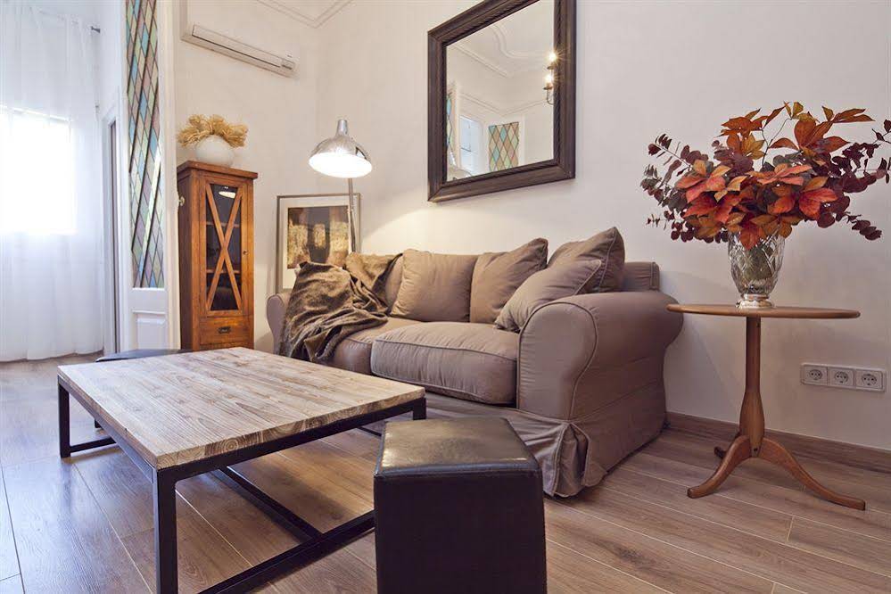 Apartamentos Gran Vía by The Streets