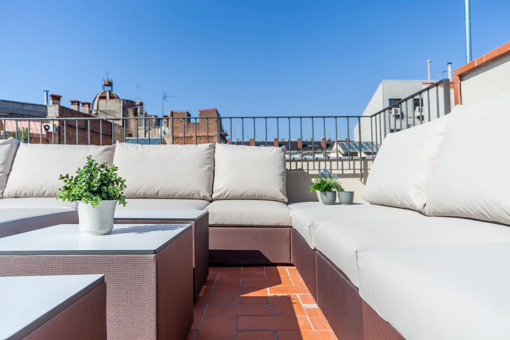 Aparteasy - Deluxe Family Apartments with Pool