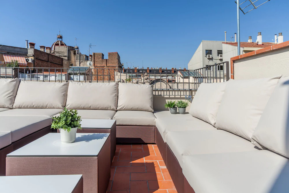 Aparteasy - Deluxe Family Apartments with Pool