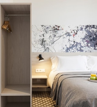 Aspasios Poblenou Apartments