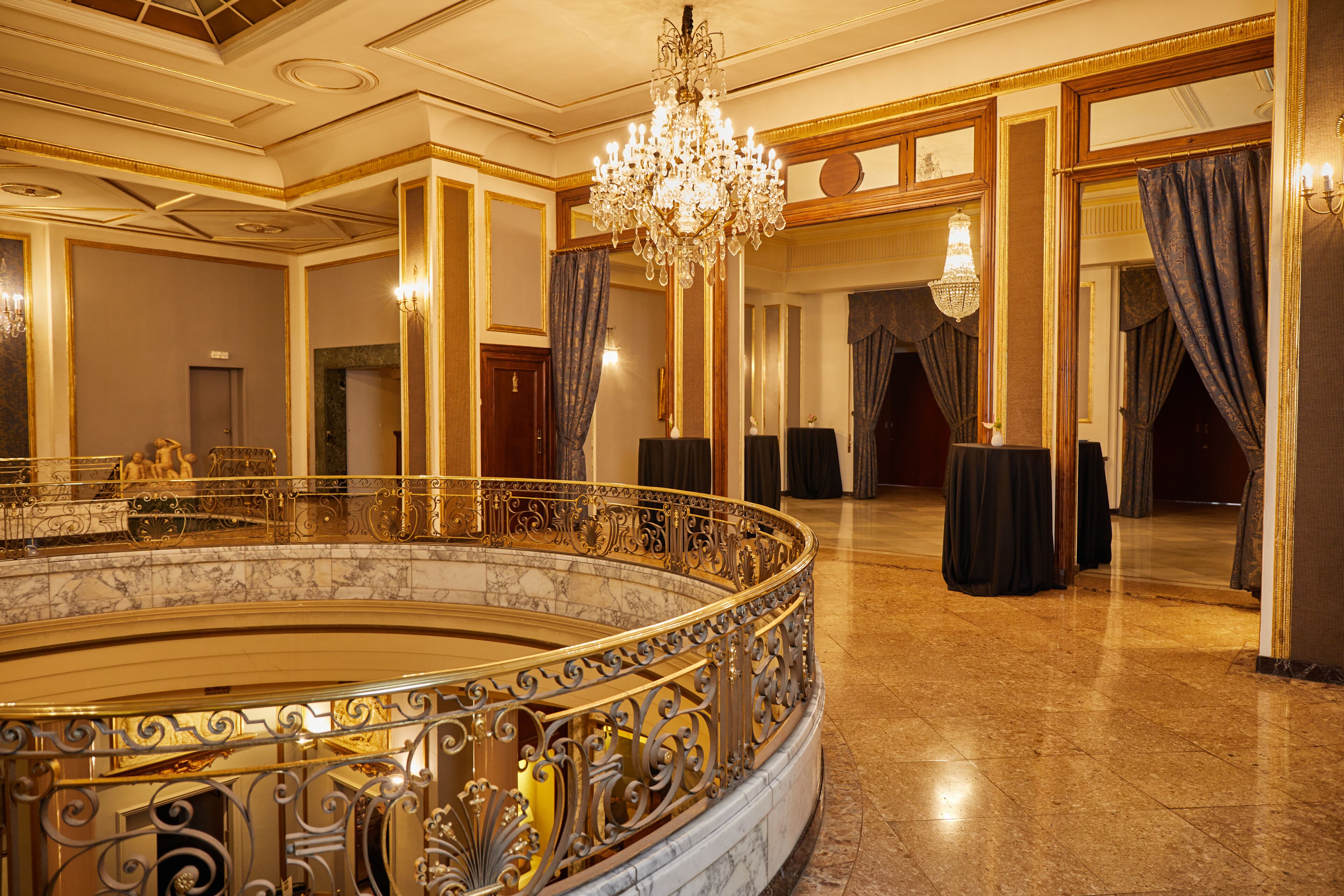 El Avenida Palace Hotel