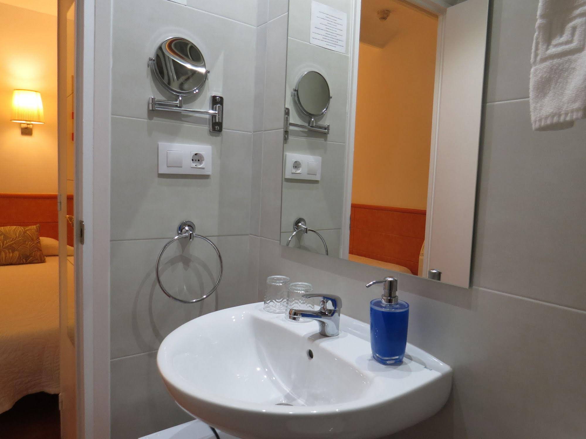 Barcelona City Rooms